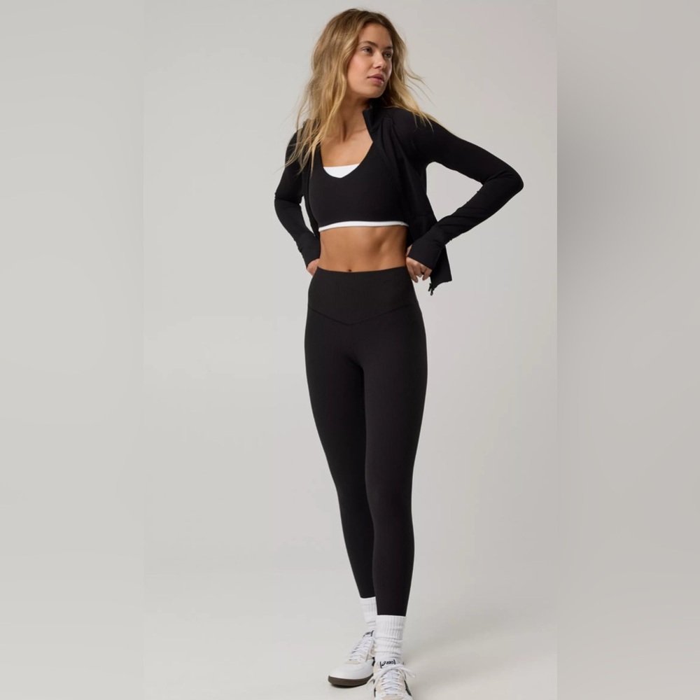 High-Waisted Black Leggings - Women